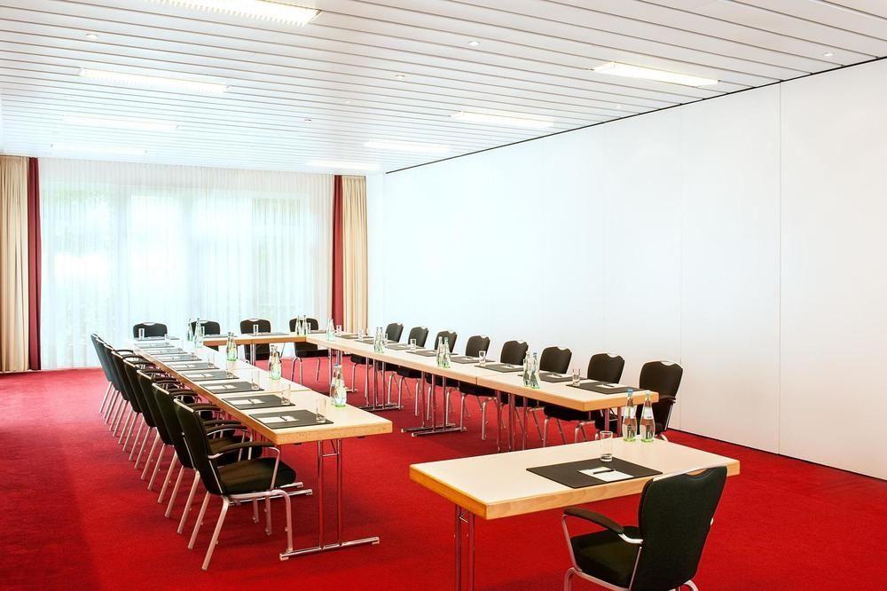 Nh Berlin Potsdam Conference Center Hotel Kleinmachnow Exterior foto