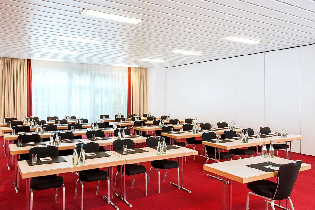 Nh Berlin Potsdam Conference Center Hotel Kleinmachnow Exterior foto
